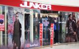 Вход в магазин одежды «Junker»