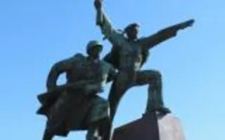 Памятник Солдату и Матросу
