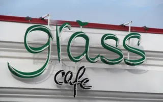 Кафе-бар "Grass Cafe"
