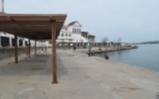 Благоустроенный городской пляж "Хрустальный"